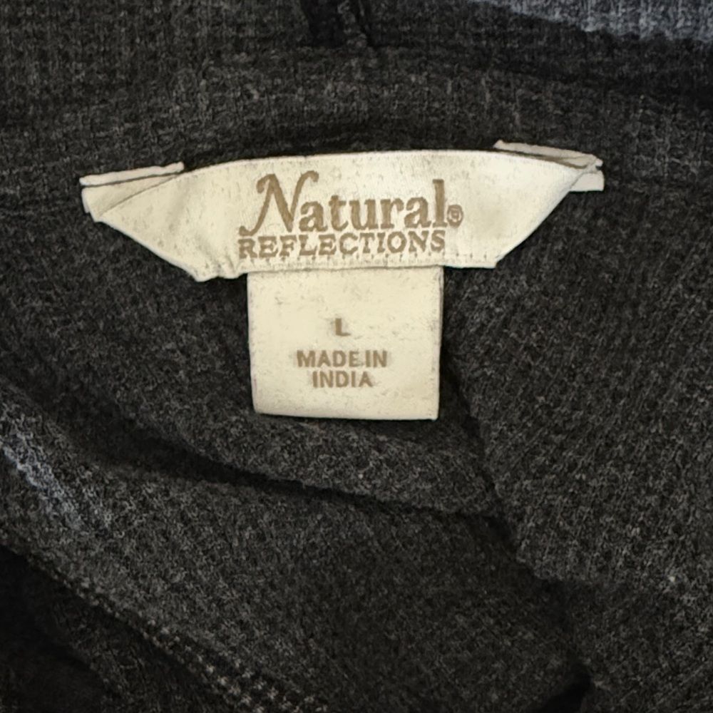 Natural Reflections Gray Hooded women’s hoodie shirt.  Size Large - Picture 4 of 6